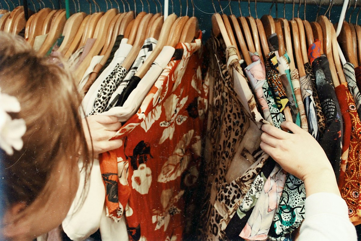 Conscious Cashmere and Heavy Linen: A Connoisseur’s Guide to Tactile Luxury Fabrics